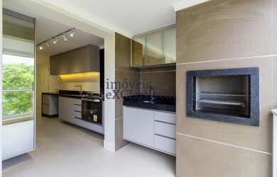 Imagem: O apartamento possui 4 Dormitórios, 4 Banheiros, 2 Vagas na