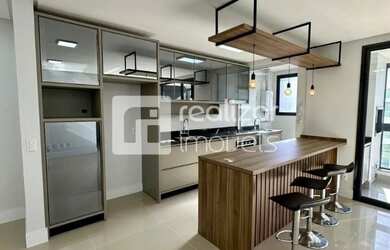 Imagem 2: Apartamento 2 Suites no bairro Agronomica Florianópolis