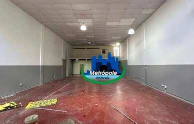 Imagem: O depósito possui 3 Vagas na garagem, 170m² de Área, Imóvel