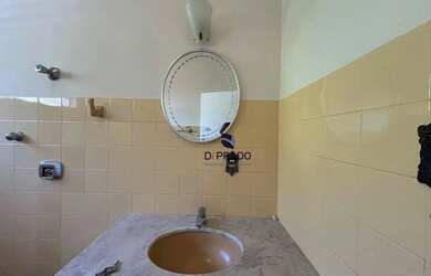 Imagem 12: Casa Antiga para Locação Ambientes Amplos e Localização Privilegiada. ( ATENÇÃO: Este não