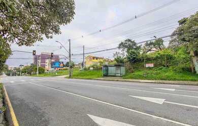 Imagem: O terreno possui 916m² de Área e está localizado em Santa