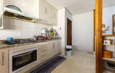 Imagem 9: Residencial Recanto dos Pássaros SHA Conj. 05 4 Quartos 8 Vagas