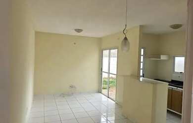 Imagem: A casa em condomínio possui 2 Dormitórios, 1 Banheiro, 2 Vagas