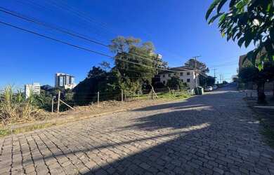 Imagem 14: Lote com 3 Dormitorio s localizado a no bairro Panazzolo em Caxias do...