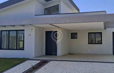 Imagem: A casa em condomínio possui 3 Dormitórios, 5 Banheiros, 2