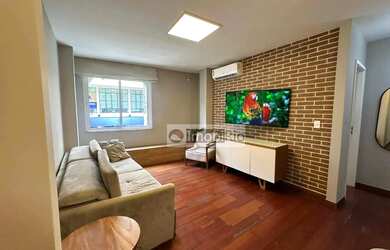 Imagem: O apartamento possui 2 Dormitórios, 2 Banheiros, 80m² de Área