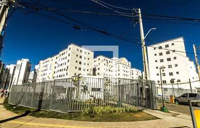 Imagem: O apartamento possui 2 Dormitórios e 1 Banheiro e está localizado