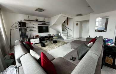 Imagem: O apartamento na cobertura e possui 3 Dormitórios, Suítes