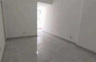 Imagem: O apartamento possui 2 Dormitórios, 1 Banheiro, 81m² de Área
