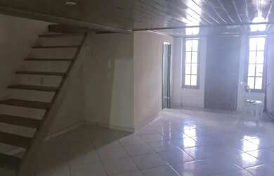 Imagem: A kitnet possui 1 Dormitório, 1 Banheiro, 35m² de Área e