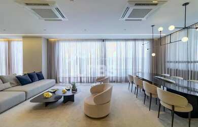 Imagem 4: Legacy City HOme. Piscina, Churrasqueira, VarandaeGuarda roupa