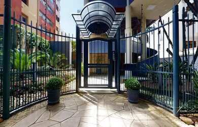 Imagem: O apartamento na cobertura possui 5 Dormitórios, 3 Banheiros