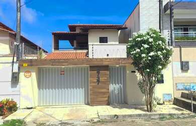 Imagem: A casa possui 5 Dormitórios, 5 Banheiros, 2 Vagas na garagem