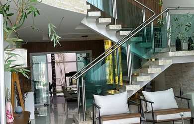 Imagem: A casa em condomínio possui 3 Dormitórios, 5 Banheiros, 2