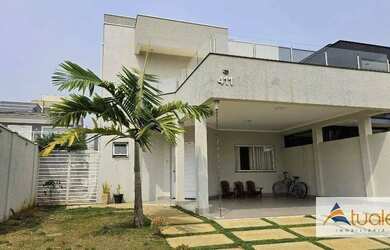 Imagem: A casa em condomínio possui 3 Dormitórios, 3 Banheiros, 4