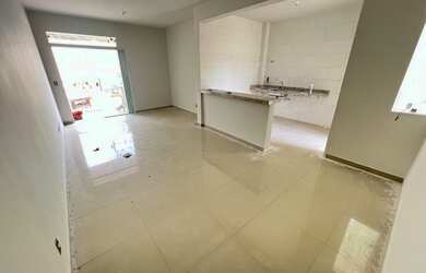 Imagem 4: Casa com 2 Quartos 1 Suíte 2 vagas a venda,130m2 por R$ 295.000