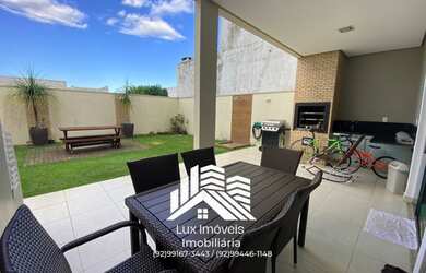 Imagem: A casa em condomínio possui 3 Dormitórios, 4 Banheiros, 4