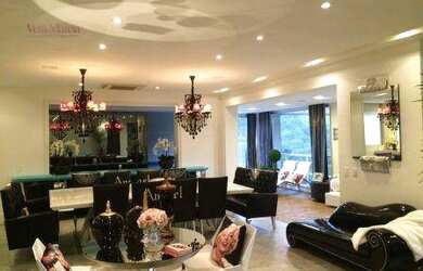 Imagem: O apartamento possui 4 Dormitórios, 4 Banheiros, 5 Vagas na