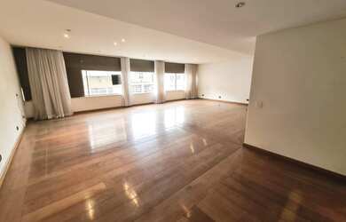 Imagem 3: AMPLO APARTAMENTO EM COPACABANA SOMENTE 1 POR ANDAR