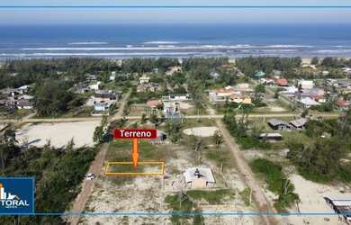 Imagem 1: Terreno a 250 metros do mar em Balneário Gaivota-SC