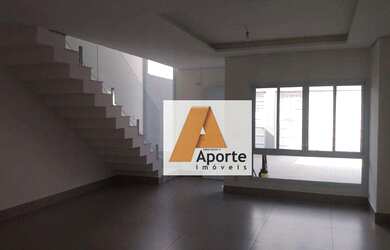 Imagem: A casa possui 3 Dormitórios, 4 Banheiros, 2 Vagas na garagem