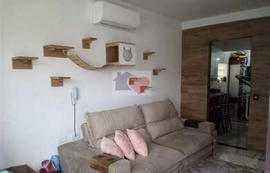 Imagem: A casa em condomínio possui 3 Dormitórios, 3 Banheiros, 2