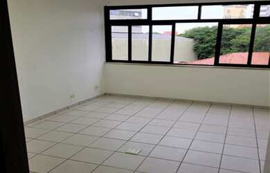 Imagem: O depósito possui 38m² de Área e está localizado em Centro