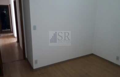 Imagem: A casa possui 3 Dormitórios, 3 Banheiros, 2 Vagas na garagem