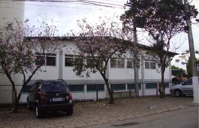 Imagem: O depósito possui 5 Vagas na garagem, 2.830m² de Área e