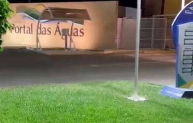 Imagem 3: Lote no Condomínio Portal das Águas / 800 m2 / nascente