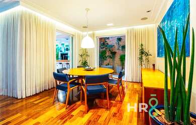 Imagem 8: Maravilhosa casa de arquitetura Neoclássica no Alto da Boa Vista