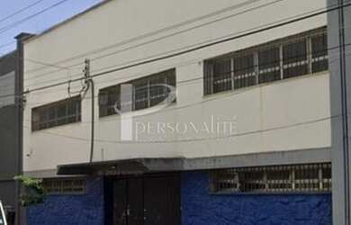 Imagem: O depósito possui 375m² de Área e está localizado em Parque