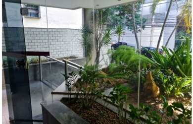 Imagem: O depósito possui 1 Vaga na garagem e 50m² de Área e está