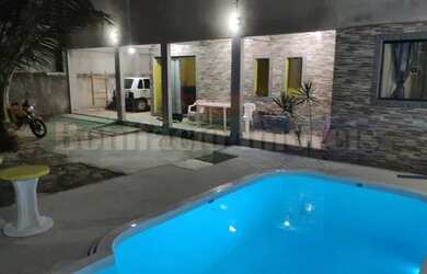 Imagem: A casa possui 2 Dormitórios, 1 Banheiro, 3 Vagas na garagem