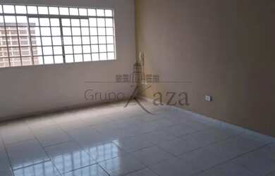 Imagem: O depósito possui 1 Vaga na garagem, 41m² de Área e está