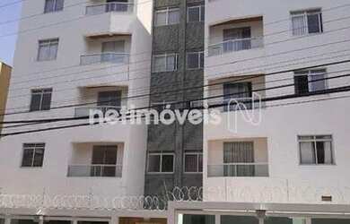 Imagem: O apartamento possui 2 Dormitórios, 2 Banheiros, 2 Vagas na