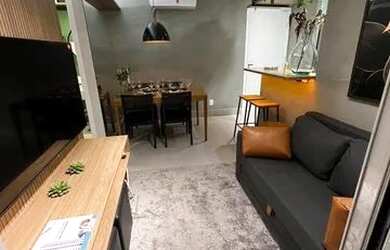 Imagem: O apartamento possui 2 Dormitórios, 1 Banheiro, 1 Vaga na garagem