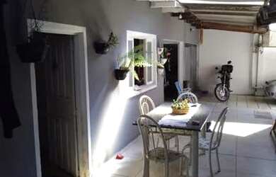 Imagem: A casa em condomínio possui 2 Dormitórios, 1 Banheiro, 2 Vagas