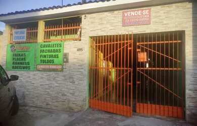 Imagem: A casa possui 3 Dormitórios, 3 Banheiros, 2 Vagas na garagem