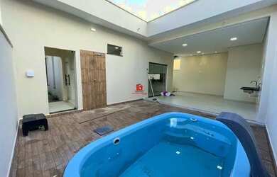 Imagem: A casa em condomínio possui 3 Dormitórios, 4 Banheiros, 4