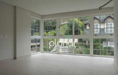 Imagem 2: Cobertura com 4 dormitórios à venda, 200 m² por R$ 2.100.000,00 - Itaipava - Petrópolis/RJ