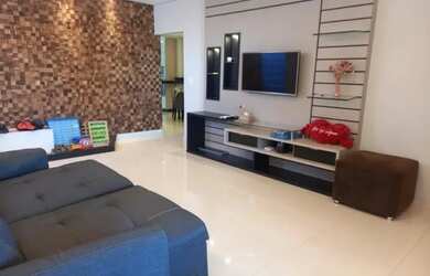 Imagem: A casa em condomínio possui 3 Dormitórios, 3 Banheiros, 4