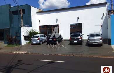 Imagem: O depósito possui 4 Vagas na garagem e 470m² de Área e está