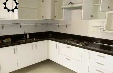 Imagem: A casa possui 2 Dormitórios, 1 Banheiro, 4 Vagas na garagem