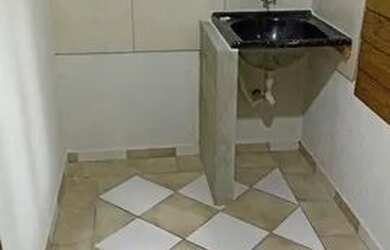 Imagem: A casa em condomínio possui 1 Dormitório, 1 Banheiro, 1 Vaga