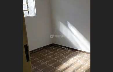 Imagem: A casa possui 1 Dormitório, 1 Banheiro, 45m² de Área e está