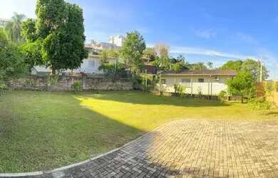 Imagem: O terreno possui 420m² de Área, Imóvel novo e está localizado