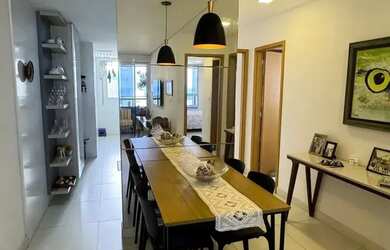 Imagem: O apartamento possui 3 Dormitórios, 3 Banheiros, 2 Vagas na