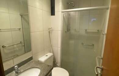 Imagem 4: PS.: ALUGO APTO 2/4 QUARTOS E VARANDA NA PONTA VERDE