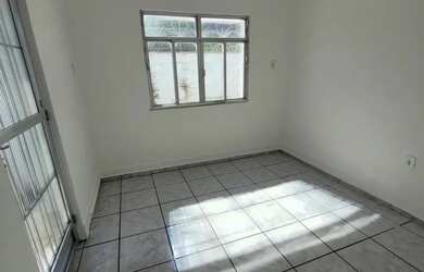 Imagem: A casa possui 1 Dormitório, 1 Banheiro e 44m² de Área e está